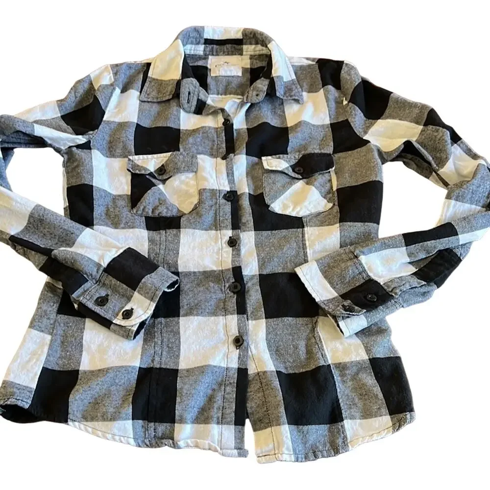 Nollie Slim Fit Juniors Size M Black & White Check Blouse Button Down Preppy